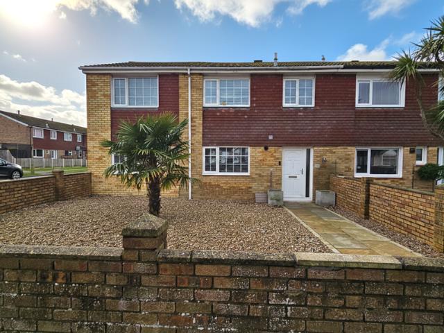 House for sale in Mill Hill, Ash