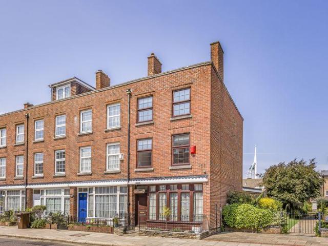 House for sale in Old Portsmouth, City Of Portsmouth