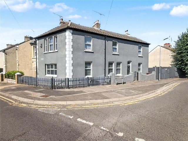 House for sale in Brompton, Gillingham
