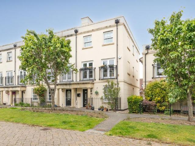 House for sale in Westgate-on-Sea, Acol