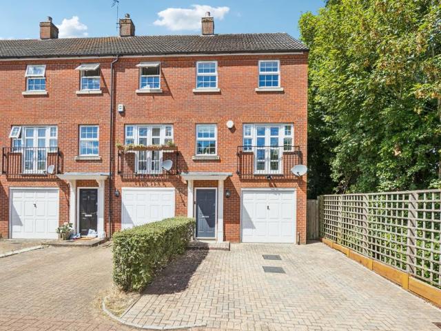 House for sale in Panshanger, Fretherne