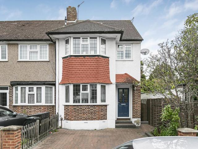 House for sale in Whitton, Greater London