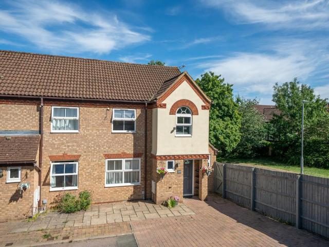 House for sale in Pouchen End, Hertfordshire