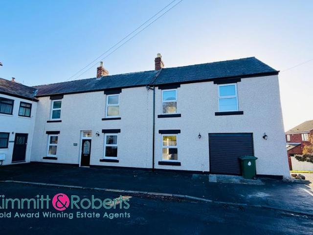 House for sale in Seaton