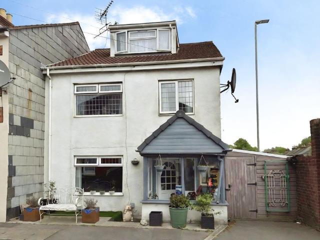 House for sale in Salisbury, Wiltshire