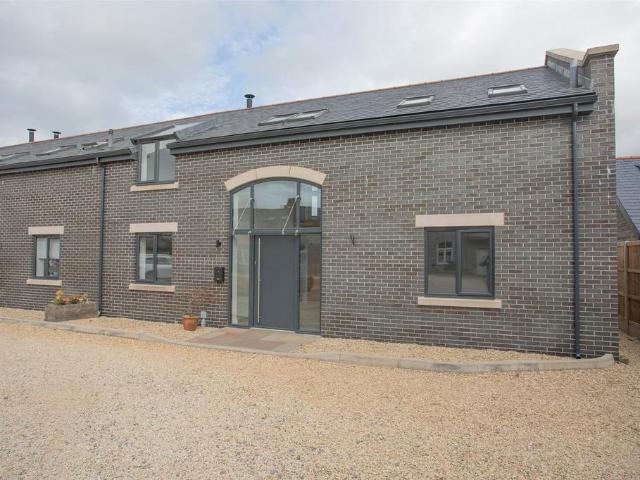 House for sale in Somerton, Somerset