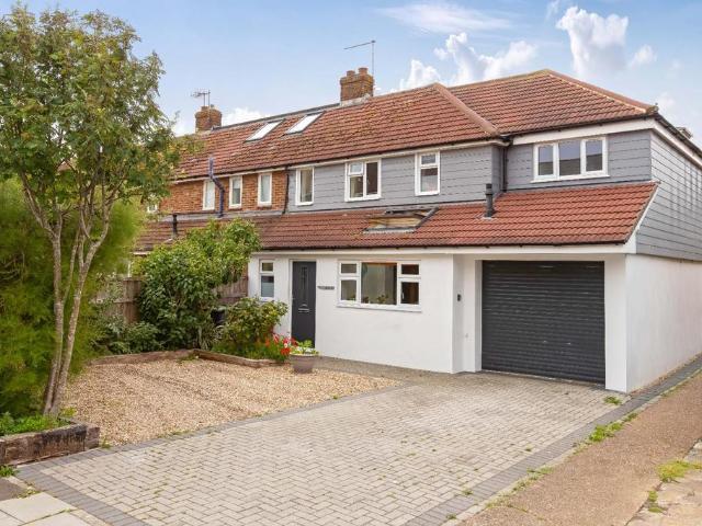 House for sale in Fishersgate, West Sussex