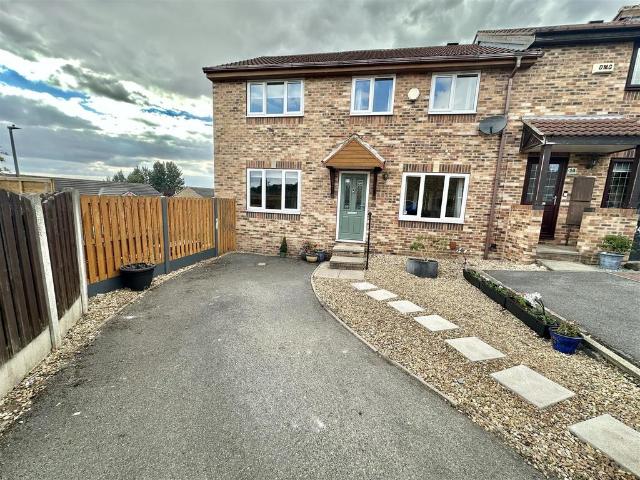 House for sale in Dewsbury Moor, Heckmondwike