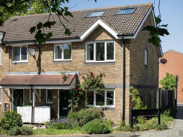 House for sale in Peckham, Greater London