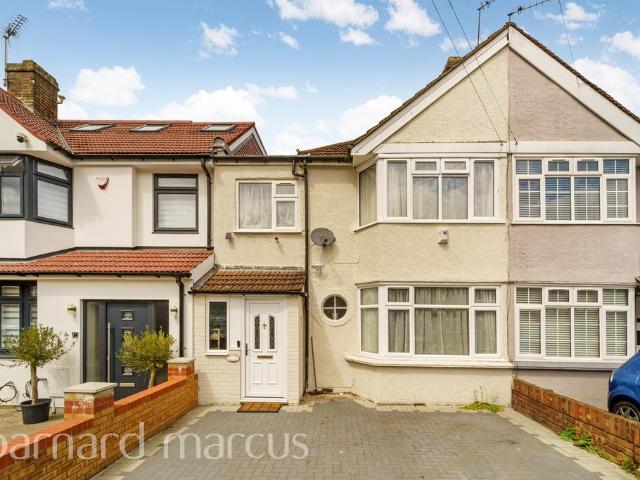 House for sale in London Borough of Hounslow, Feltham