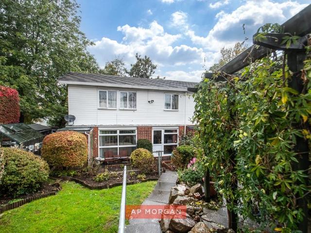 House for sale in Lodge Park, Redditch