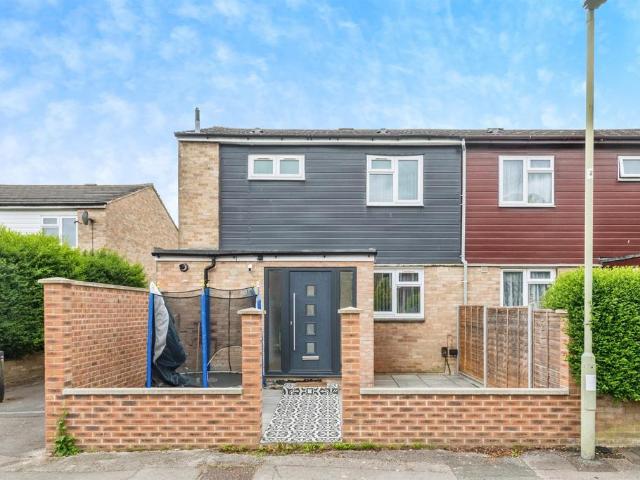House for sale in The Slade, Oxfordshire