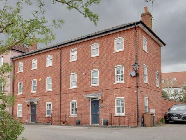House for sale in Chancellor Park, Chelmsford