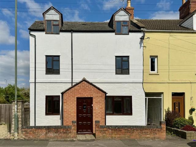 House for sale in Siddington, Cotswold