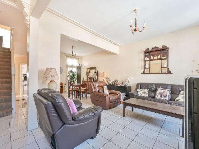 House for sale in Cricklewood, Greater London