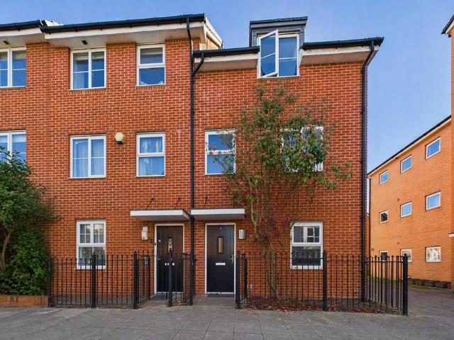 House for sale in Whitley, Reading