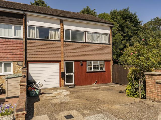 House for sale in Green Street Green, Greater London