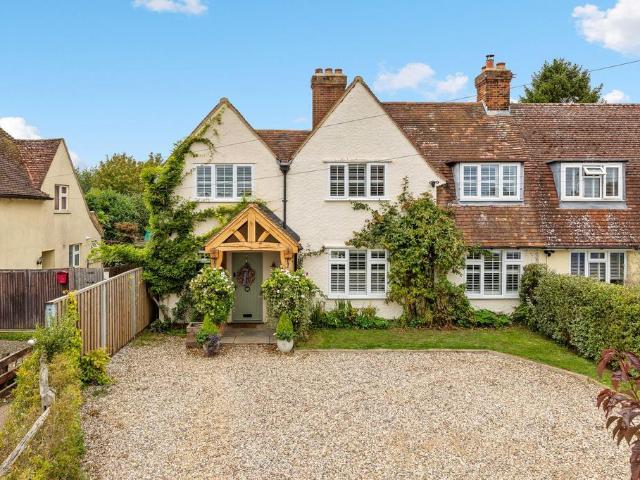 House for sale in Todds Green, North Hertfordshire