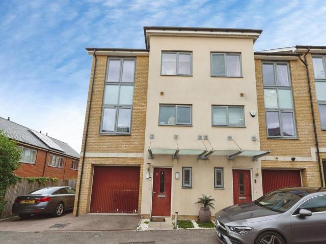 House for sale in Rosherville, Gravesham