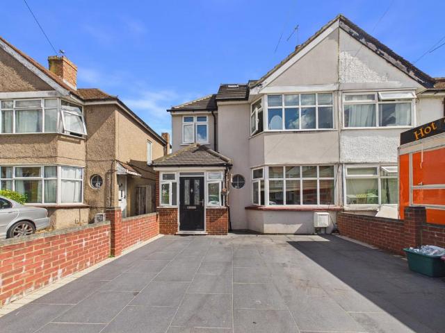 House for sale in London Borough of Hounslow, Greater London