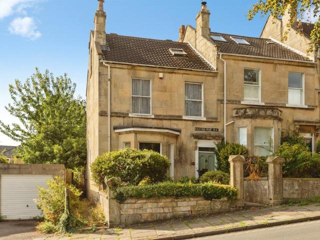House for sale in Larkhall, Bath