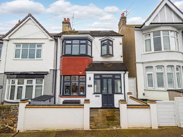 House for sale in Alton Barnes, Essex