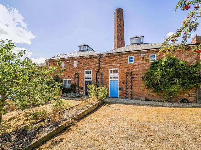 House for sale in Devizes, Wiltshire
