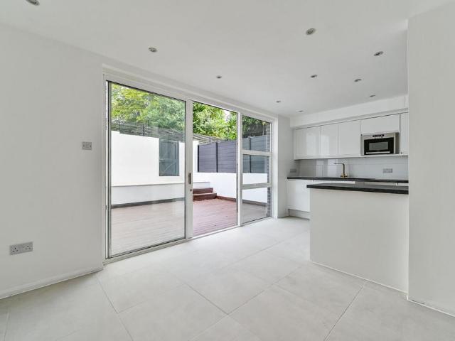 House for sale in Belsize Park, Primrose Hill