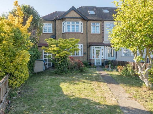 House for sale in London Borough of Lewisham, Bell Green