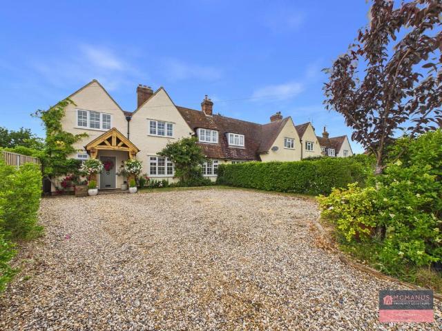 House for sale in Todds Green, King's Walden