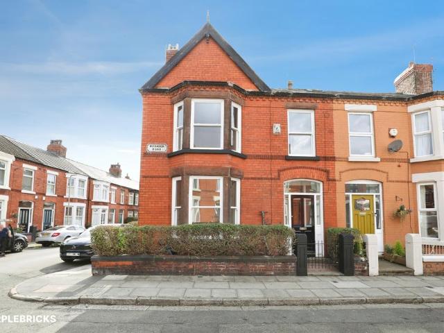 House for sale in Calderstones