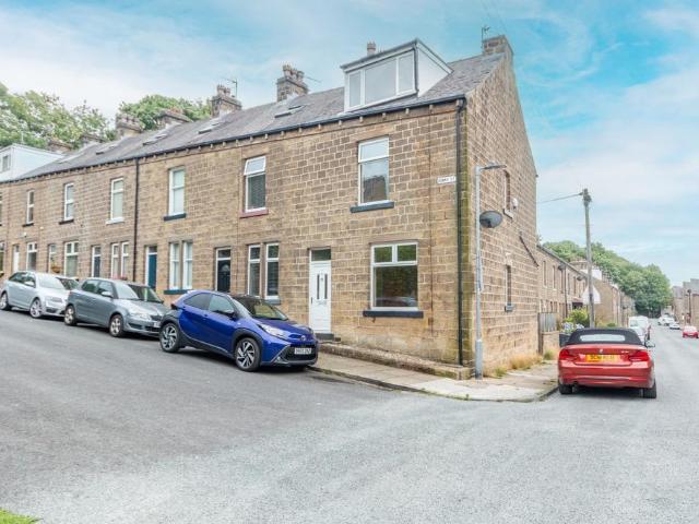 House for sale in Priestthorpe, Crossflatts