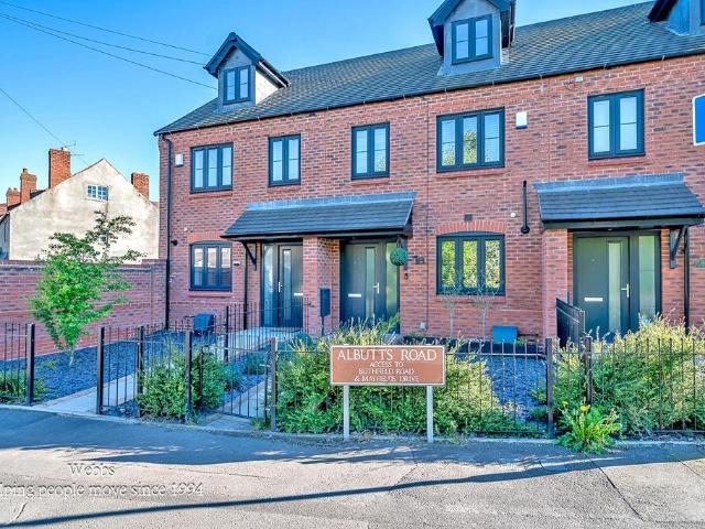 House for sale in Brownhills West, West Midlands