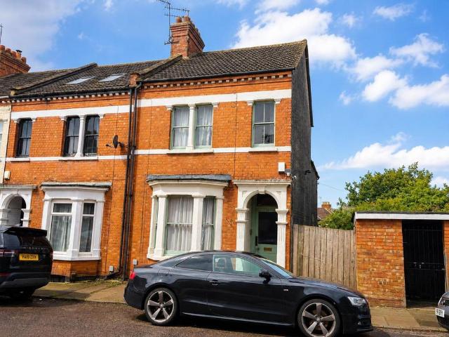 House for sale in Phippsville, Northampton