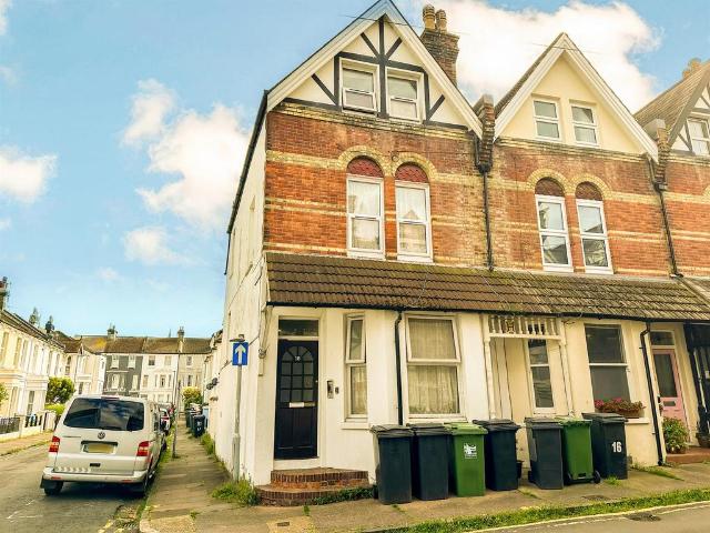 House for sale in Upperton, Eastbourne
