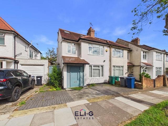 House for sale in Hendon, Greater London