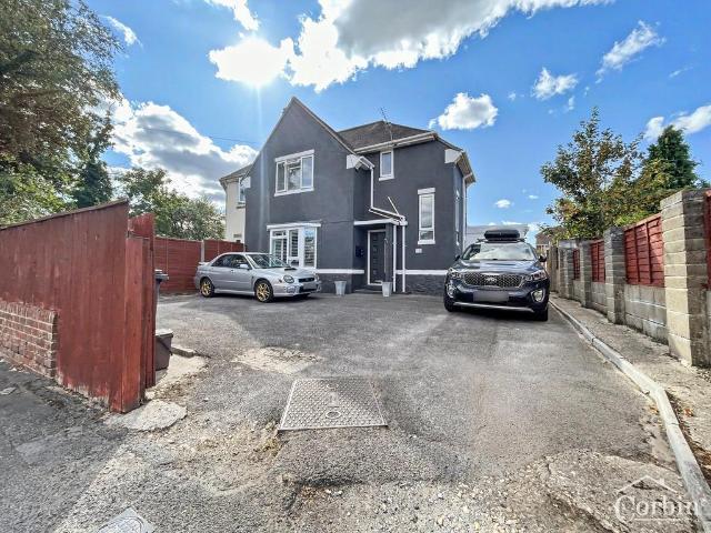 House for sale in Bear Cross