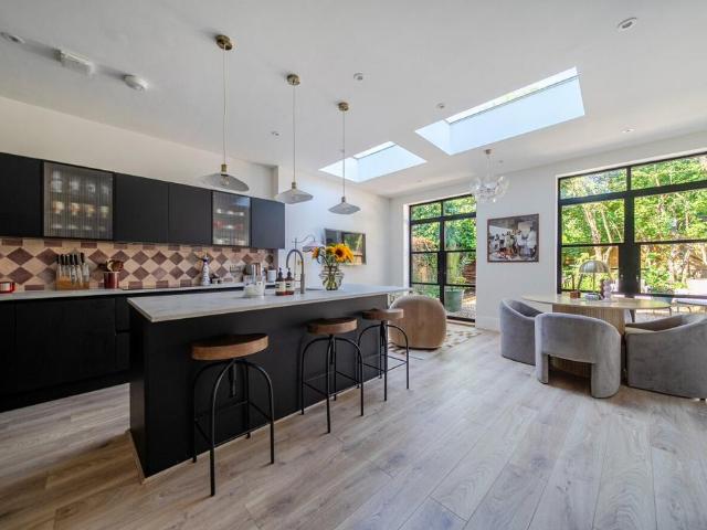 House for sale in Wandsworth, Greater London