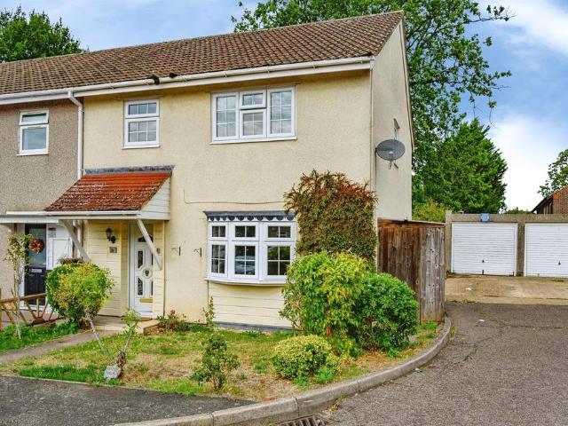 House for sale in Pouchen End, Hertfordshire