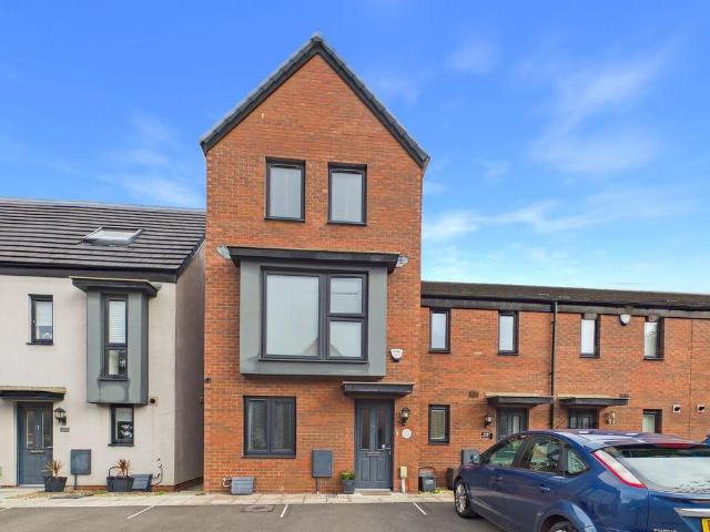 House for sale in Barry Island, Barry