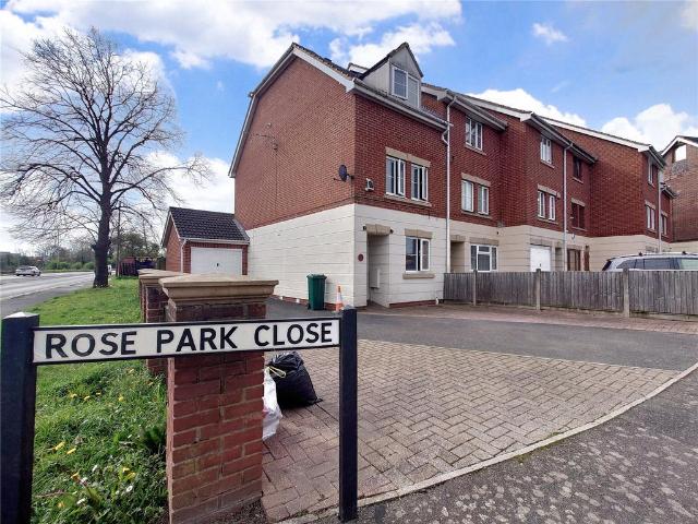 House for sale in Yeading, Greater London