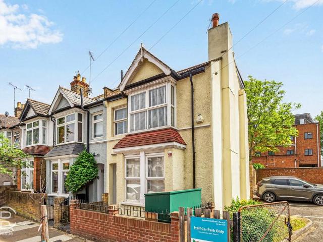 House for sale in London Borough of Ealing, Hanwell