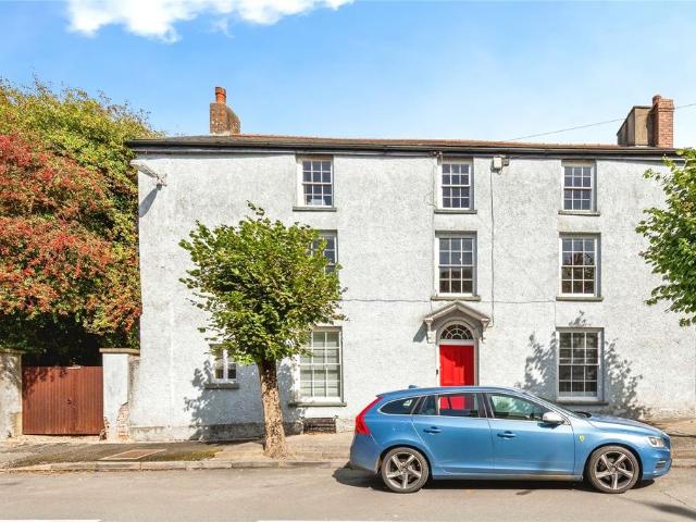 House for sale in Laugharne, Wales