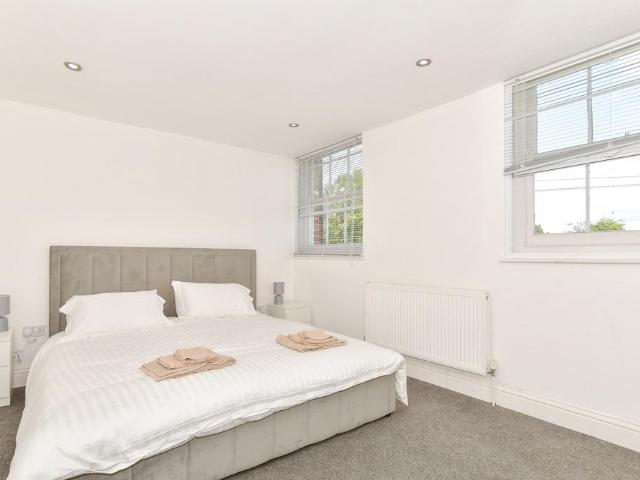 House for sale in Oad Street, Kent