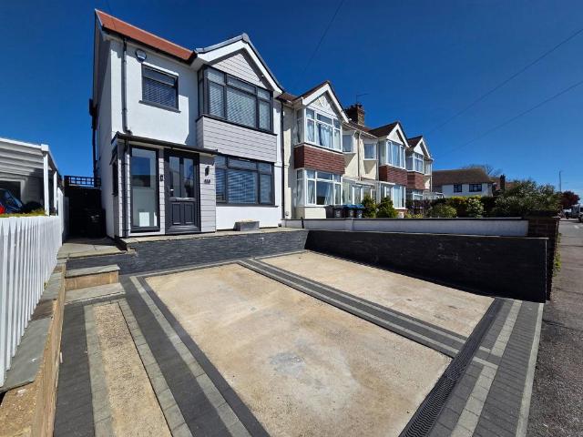 House for sale in Westwood, Acol