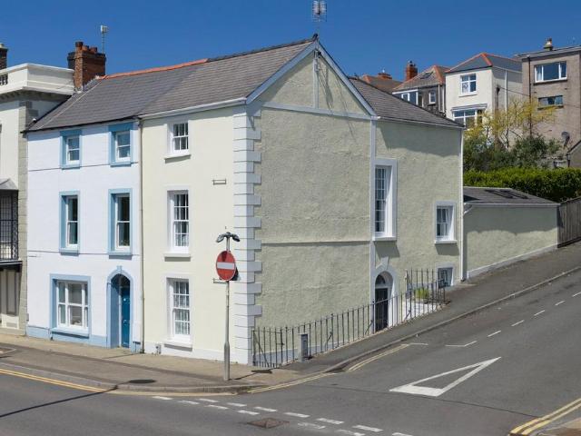 House for sale in Milford Haven, Wales