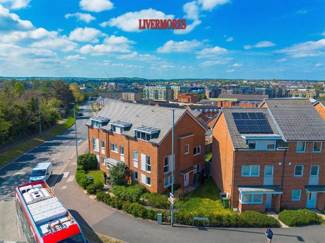 House for sale in Monks Orchard, Kent