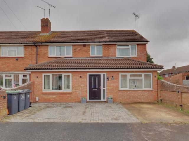 House for sale in Spring Vale, Hampshire