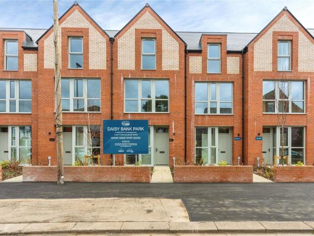 House for sale in Georgia, Greater Manchester