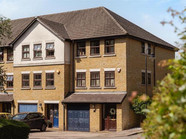 House for sale in Red Hill, Surrey